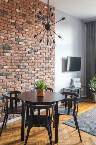 Апартаменты Fragola Between Old Town and Jewish Quarter Краков Industrial One-Bedroom Apartment (Sarego 28 Street)-3