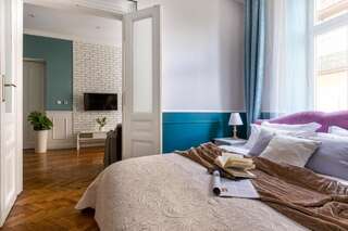 Апартаменты Fragola Between Old Town and Jewish Quarter Краков Quiet One-Bedroom Apartment (Sarego 28 Street)-4