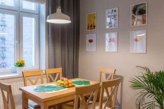 Апартаменты Fragola Between Old Town and Jewish Quarter Краков Two-Bedroom Apartment with Two Bathrooms (Sarego 28 Street)-4